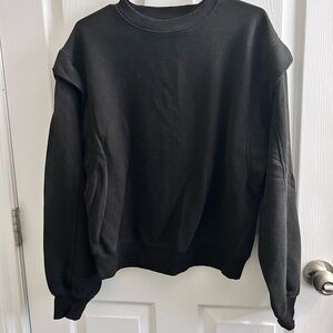 Dynamite Women's Elegant Black Crewneck Sweater